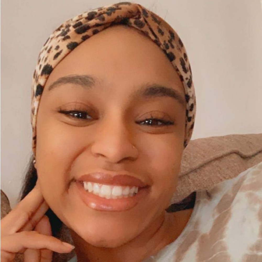 Meet your Posher, Yesenia